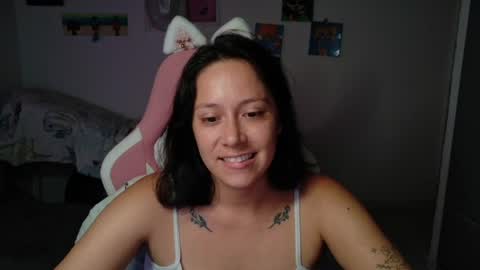 Mia online show from July 1, 8:08 pm