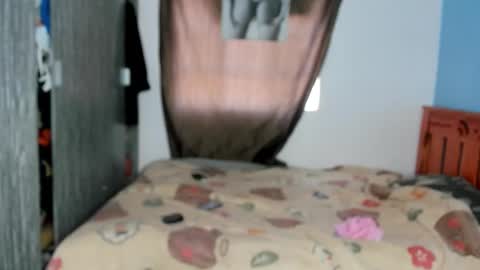 Snapshot of hot_moxie chatting on September 25, 8:57 am Roxanna aka Roxie online show from September 25, 8:57 am
