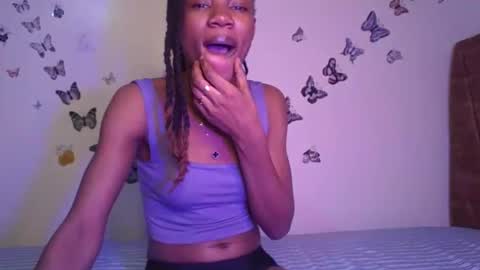 Snapshot of hot_petite100 chatting on October 18, 8:54 pm hot petite100 online show from October 18, 8:54 pm