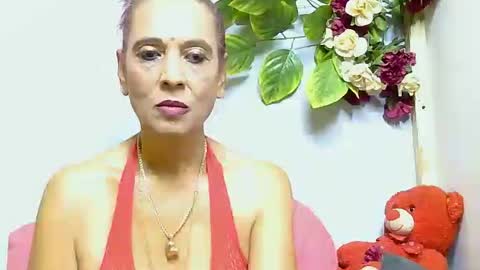 hot queen online show from July 27, 3:09 pm