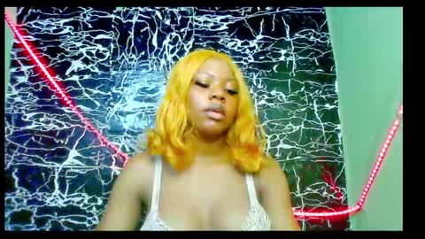 Stella online show from February 6, 11:09 am