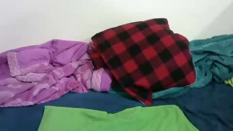 tara online show from October 10, 1:43 am