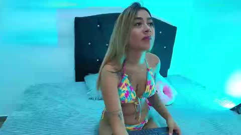 Snapshot of hot_valeryx chatting on September 11, 1:17 am hot_valeryx online show from September 11, 1:17 am