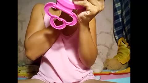 Snapshot of hot_warrios247 chatting on February 28, 5:26 am hot_warrios247 online show from February 28, 5:26 am