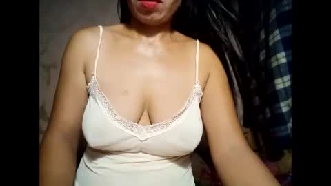 Snapshot of hot_warrios247 chatting on March 10, 2:06 am hot_warrios247 online show from March 10, 2:06 am