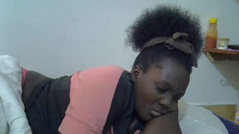 hot_zelinda online show from June 18, 9:14 am