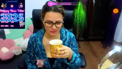 Snapshot of hotanalorena69 chatting on January 27, 6:19 am Lisa online show from January 27, 6:19 am