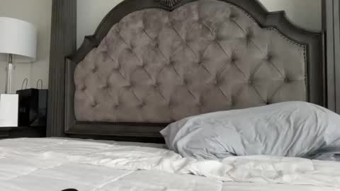 Ember online show from December 3, 8:00 pm