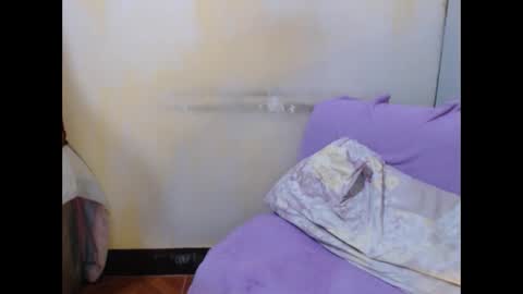 hotasianyue69 online show from May 26, 7:13 pm