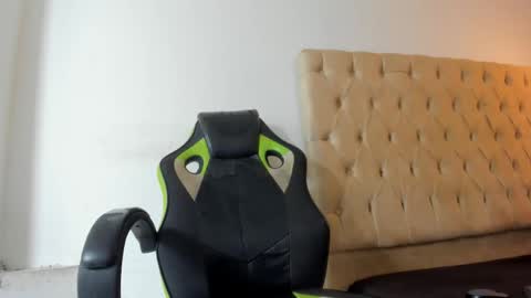 hotblosson online show from November 22, 1:47 pm