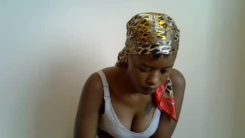 hotcatty01 online show from July 28, 11:17 am