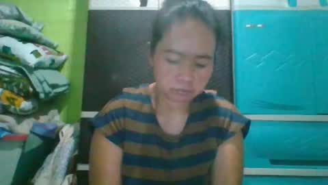 hotchicks4uxx online show from February 26, 10:22 pm