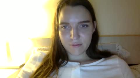 effy online show from December 20, 9:39 pm