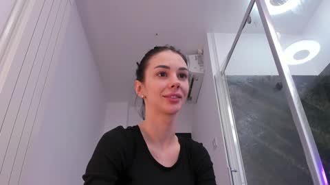 hotfallingdevil online show from February 16, 5:29 am