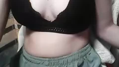 hotfuntasypinay online show from June 10, 9:52 am