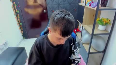 hannah online show from April 12, 7:55 am