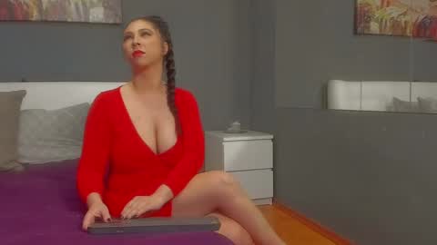 Jennyfer online show from February 21, 4:26 pm