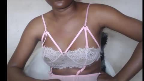 Snapshot of hotjessie0 chatting on October 6, 9:15 am hotjessie0 online show from October 6, 9:15 am