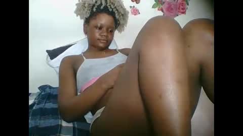 Snapshot of hotjeylee chatting on September 10, 12:54 am LOYCE online show from September 10, 12:54 am
