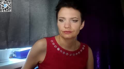 hotmamaqueen234 online show from June 5, 8:53 am