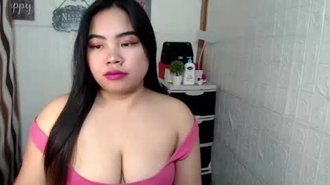 Snapshot of hotmamipinay chatting on September 23, 12:25 pm IM SOFIE FROM PHILIPPINES online show from September 23, 12:25 pm