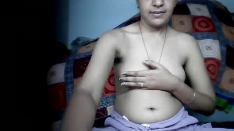 lola online show from July 6, 6:29 am