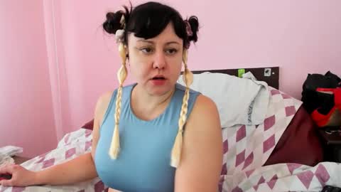 Monica online show from November 7, 9:04 am