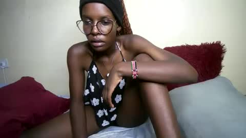hott_asss online show from May 16, 3:53 am