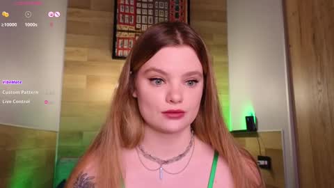 Snapshot of hottie_jane chatting on January 19, 4:04 pm Jane online show from January 19, 4:04 pm