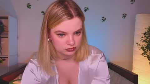 Jane  online show from May 15, 10:51 am