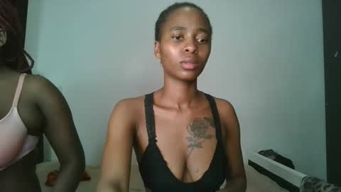 hottie_mistie online show from June 3, 6:35 pm
