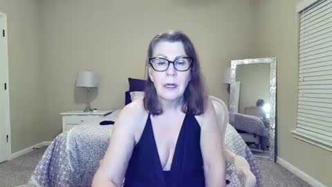 Maggie online show from November 7, 4:18 am