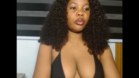 Snapshot of hotty_lora889 chatting on October 1, 4:34 pm hotty_lora889 online show from October 1, 4:34 pm