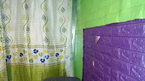 hotty_zeah online show from November 13, 7:51 am