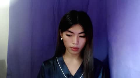 hotty_zeah online show from October 24, 7:59 am