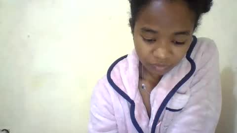 hotvanessa98 online show from May 20, 3:47 am