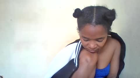 hotvanessa98 online show from May 21, 6:33 am