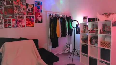 Alice online show from March 8, 2:04 am