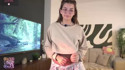 Diane online show from July 23, 10:34 am