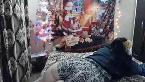 hugeassdevil online show from December 13, 2:32 am