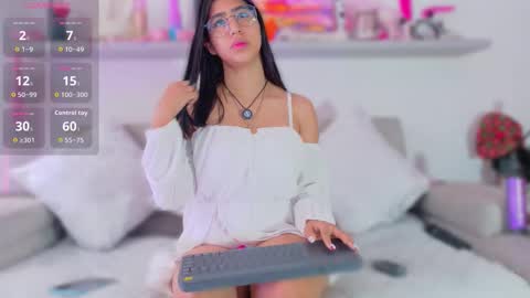 Hushaura online show from December 19, 6:22 pm