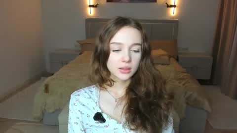 Lily online show from July 10, 7:53 am