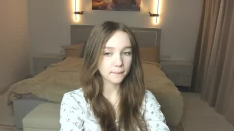 Lily online show from July 9, 7:11 am