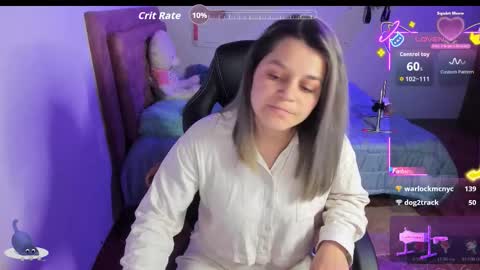 Snapshot of hyun22148625 chatting on September 28, 6:31 am Hello Im Julieta Im 25 years old and I love being here. Thank you for visiting my living room. The only rule is that you hap online show from September 28, 6:31 am