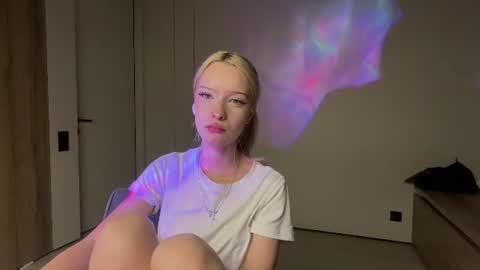 Anny online show from June 15, 5:13 pm