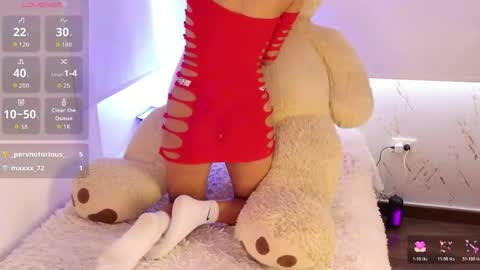 Tell Me Hanna  online show from May 7, 8:56 pm