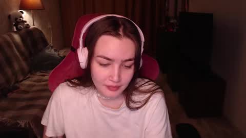 Snapshot of i_love_icecream chatting on January 4, 12:49 pm elisabeth online show from January 4, 12:49 pm