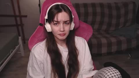 elisabeth online show from November 8, 2:55 pm