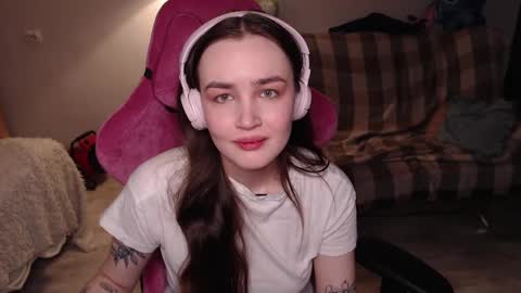 Snapshot of i_love_icecream chatting on January 25, 1:46 pm elisabeth online show from January 25, 1:46 pm