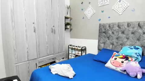 iam_mai online show from February 26, 1:36 am